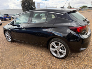 2019 Vauxhall Astra 1.4i Turbo Sri Vx Line Nav Euro 6 (s/s) 5dr in Black — image 3