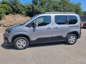 2021 Peugeot Rifter 1.2 Puretech Allure in Grey — image 5