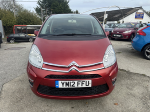 2012 Citroen C4 Picasso 1.6 Hdi Vtr+ in Red — image 4