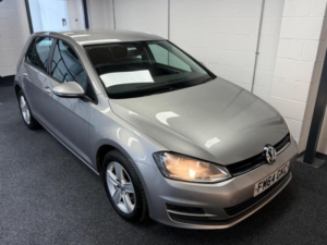 2015 Volkswagen Golf 1.6 Tdi Bluemotion Tech Match DSG Euro 5 (s/s) 5dr — image 2