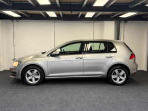 2015 Volkswagen Golf 1.6 Tdi Bluemotion Tech Match DSG Euro 5 (s/s) 5dr — image 4