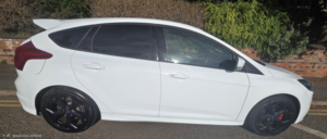 2013 Ford Focus 2.0 T Ecoboost St-2 in White — image 2