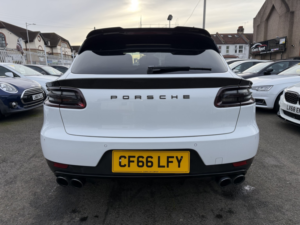 2016 Porsche Macan 2.0 T in White — image 6