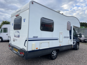 2010 Fiat Ducato 2.2 Ducato 33 Mwb Chassis Cab 2.2l in Blue — image 2