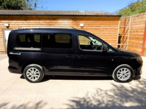 2023 Ford Grand Tourneo Connect 5 SEAT Auto Wheelchair Accessible Disabled Access Vehicle Wav in Black — image 6