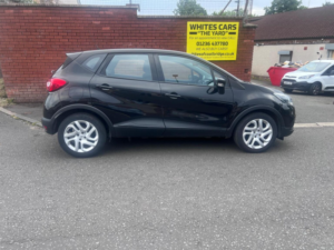 2015 Renault Captur 0.9 Tce Energy Dynamique Nav Euro 6 (s/s) 5dr in Black — image 4