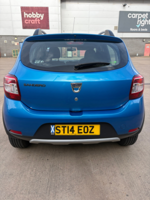 2014 Dacia Sandero Stepway 0.9 Tce Ambiance Hatchback 5dr Petrol Manual Euro 5 (90 Ps) in Blue — image 4