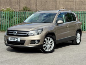 2016 Volkswagen Tiguan 2.0 Tdi Bluemotion Tech Match Edition in Beige — image 3