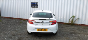 2016 Vauxhall Insignia 2.0 Cdti Ecoflex Elite Nav in White — image 3