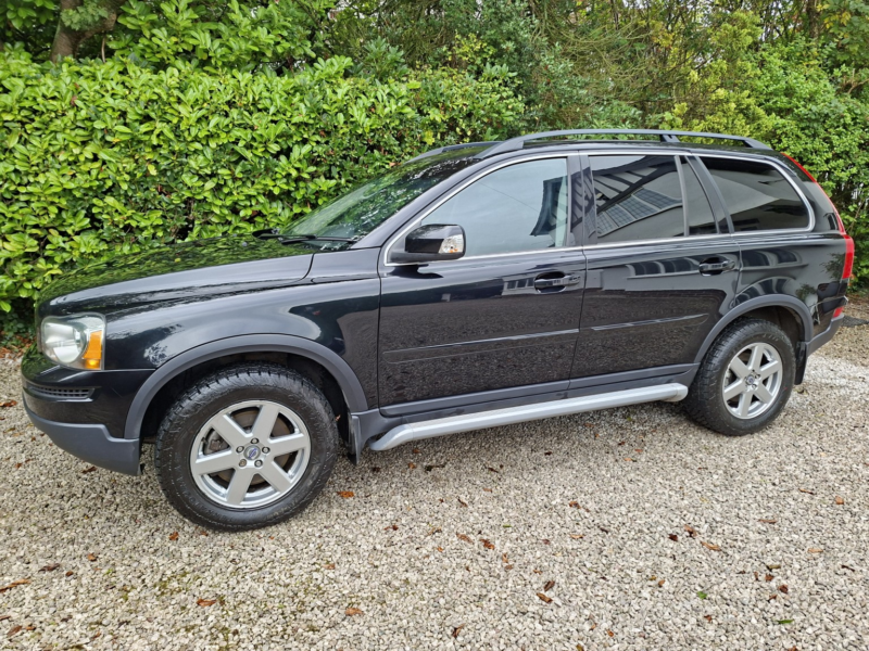 2009 Volvo Xc90 2.4 D5 Active in Black — image 1