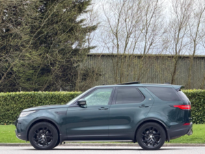 2017 Land Rover Discovery 3.0 Td V6 Hse Auto 4WD Euro 6 (s/s) 5dr in Green — image 4