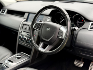 2018 Land Rover Discovery Sport 2.0 Sd4 Hse Dynamic Lux Auto 4WD Euro 6 (s/s) 5dr in Black — image 2