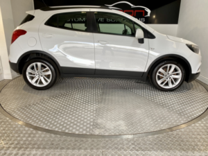 2018 Vauxhall Mokka X 1.4 I Turbo Ecotec Active in White — image 5