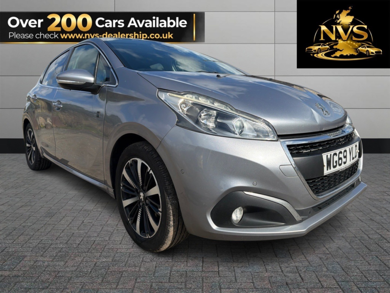 2019 Peugeot 208 1.2 Puretech Tech Edition in Grey — image 1