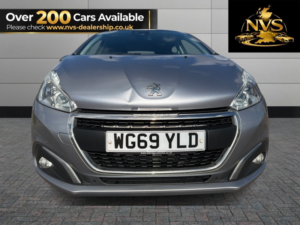 2019 Peugeot 208 1.2 Puretech Tech Edition in Grey — image 2