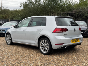 2018 Volkswagen Golf 1.6 Tdi Gt Euro 6 (s/s) 5dr in Silver — image 2