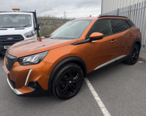2020 Peugeot 2008 Allure 1.2 Puretech in Orange — image 2