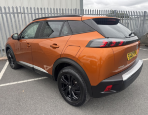 2020 Peugeot 2008 Allure 1.2 Puretech in Orange — image 4