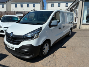 2019 Renault Trafic 2.0 Dci Energy 30 Business Panel Van 5dr Diesel Manual Lwb Standard Roof Euro 6 (s/s) (120 Ps) in White — image 3