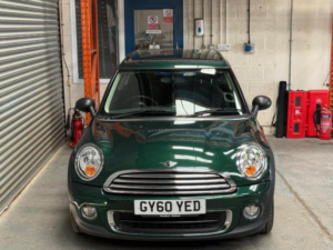 2010 MINI Clubman 1.6 One Steptronic Euro 5 5dr in Green — image 3