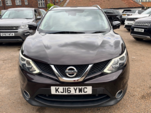 2016 Nissan Qashqai N-Connecta Dci in Black — image 4