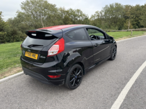 2016 Ford Fiesta 1.0 T Ecoboost Zetec S in Black — image 5