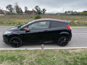 2016 Ford Fiesta 1.0 T Ecoboost Zetec S in Black — image 6
