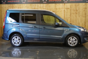 2019 Ford Tourneo Connect 1.5 Ecoblue Titanium in Blue — image 6