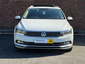 2019 Volkswagen Passat 2.0 Tdi Gt DSG Euro 6 (s/s) 5dr in White — image 6