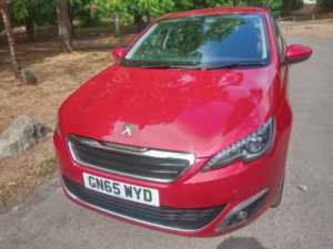 2015 Peugeot 308 1.2 Puretech Allure in Red — image 2