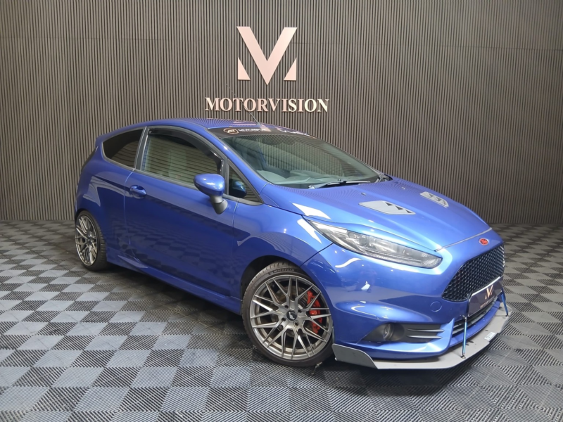 2016 Ford Fiesta 1.6 T Ecoboost St-3 in Blue — image 1