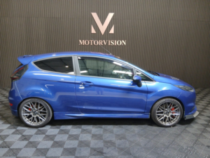 2016 Ford Fiesta 1.6 T Ecoboost St-3 in Blue — image 5