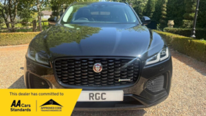 2023 Jaguar F-Pace 2.0 D200 Mhev R-Dynamic Hse Auto AWD Euro 6 (s/s) 5dr in Black — image 6