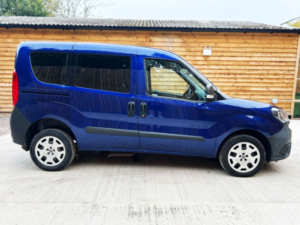 2018 Fiat Doblo 4 SEAT Wheelchair Accessible Disabled Access Vehicle Wav in Blue — image 6