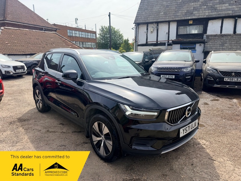 2022 Volvo Xc40 Recharge T4 Inscription Expression in Black — image 1