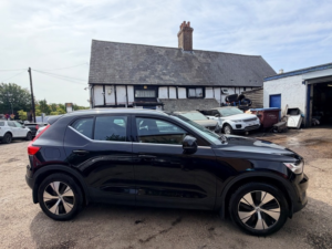 2022 Volvo Xc40 Recharge T4 Inscription Expression in Black — image 6