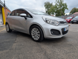2014 Kia Rio 1.3 2 in Silver — image 5