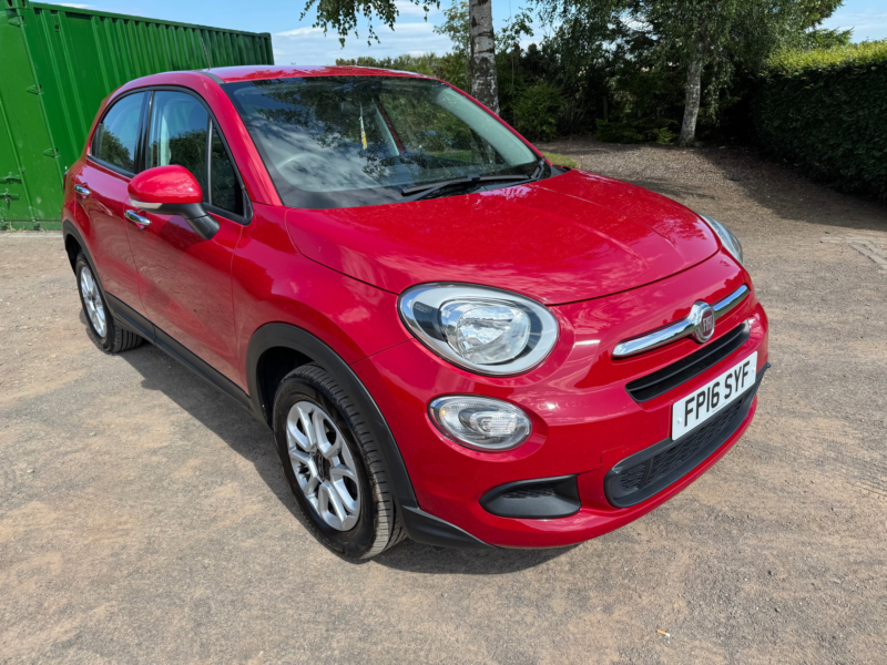2016 Fiat 500x 1.6 E-Torq Pop SUV 5dr Petrol Manual Euro 6 (110 Ps) in Red — image 1