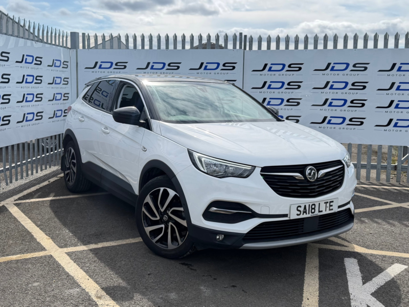 2018 Vauxhall Grandland X 1.2 Turbo Elite Nav SUV 5dr Petrol Manual Euro 6 (s/s) (130 Ps) in White — image 1