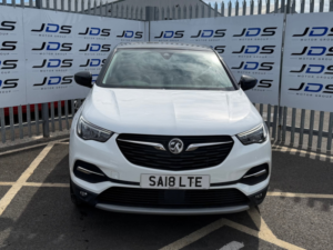 2018 Vauxhall Grandland X 1.2 Turbo Elite Nav SUV 5dr Petrol Manual Euro 6 (s/s) (130 Ps) in White — image 2