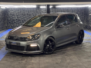 2010 Volkswagen Golf 2.0 Tsi R DSG 4motion Euro 5 5dr in Grey — image 3