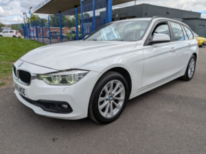 2017 BMW 3 Series 3.0 F31 330d Xdrive Ac Touring in White — image 2