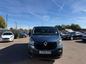2015 Renault Trafic 1.6 Dci Energy 29 Business Lwb Euro 6 (s/s) 5dr (9 Seat) in Blue — image 2