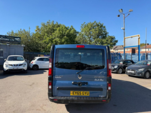 2015 Renault Trafic 1.6 Dci Energy 29 Business Lwb Euro 6 (s/s) 5dr (9 Seat) in Blue — image 5