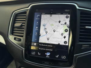 2015 Volvo Xc90 2.0 T6 Momentum Geartronic 4WD Euro 6 (s/s) 5dr in Grey — image 4
