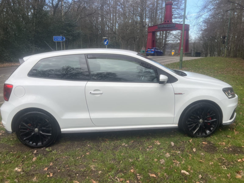 2016 Volkswagen Polo 1.8 Tsi Bluemotion Tech Gti in White — image 1