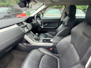 2018 Land Rover Range Rover Evoque Ed4 Se in Black — image 3