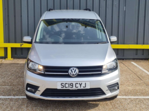 2019 Volkswagen Caddy Maxi 2.0 Tdi C20 Maxi Combi Van 5dr Diesel Manual Fwd (window) (128 G/km, 101 Bhp) in Silver — image 2