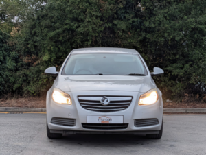 2010 Vauxhall Insignia Saloon (2008 - 2014) in Silver — image 2