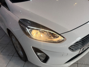 2017 Ford Fiesta 1.0 T Ecoboost Zetec in White — image 3